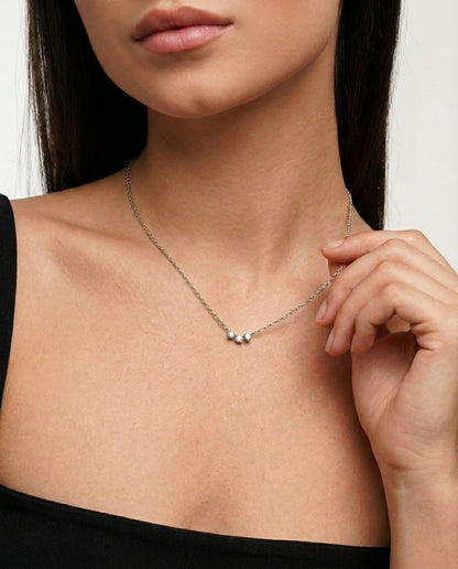 Mika pendant necklace, refined feminine design