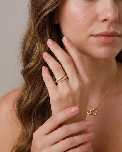 Multi band pavé ring detail – Vessaly