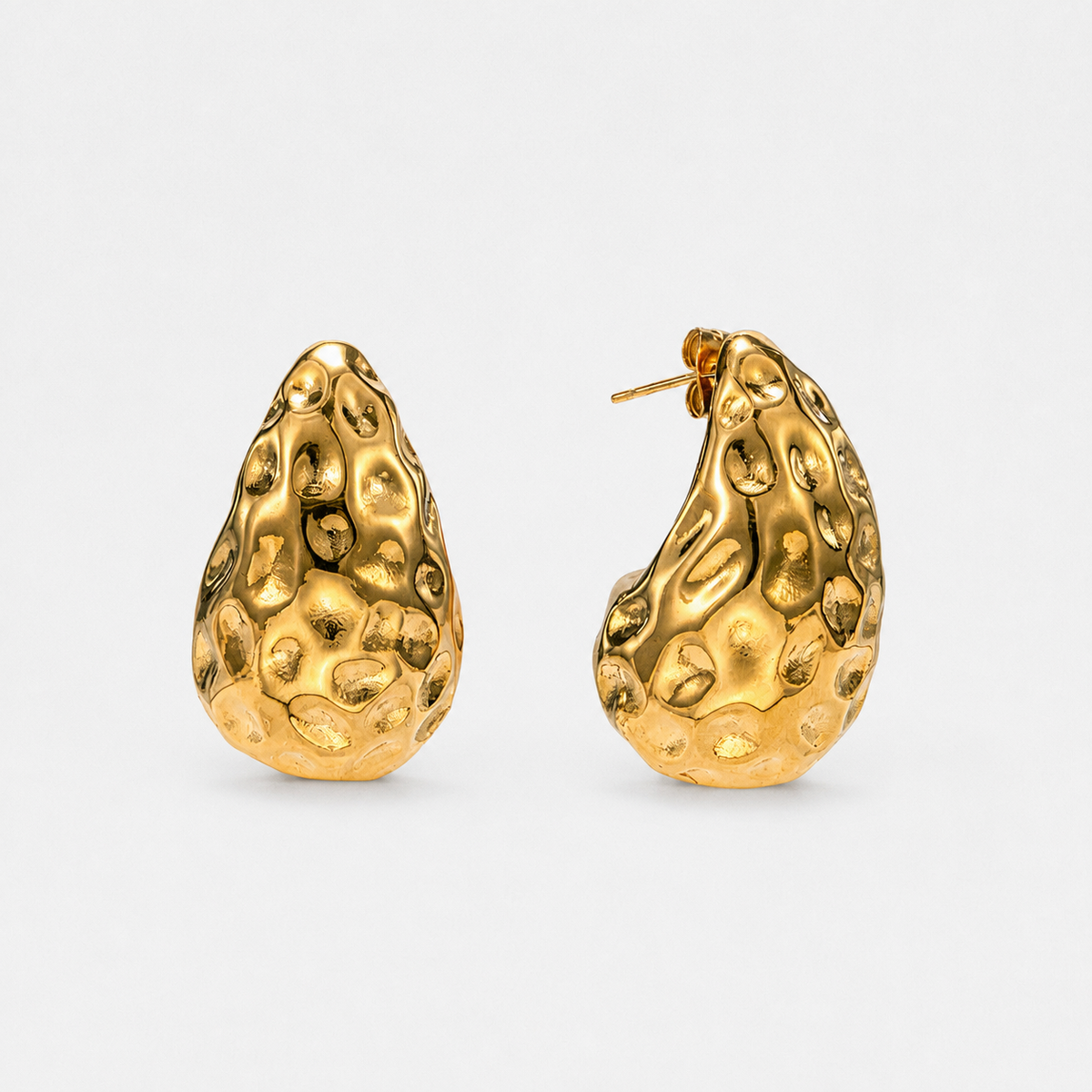 Hammered Gold Teardrop Stud Earrings — Gold — Vessaly