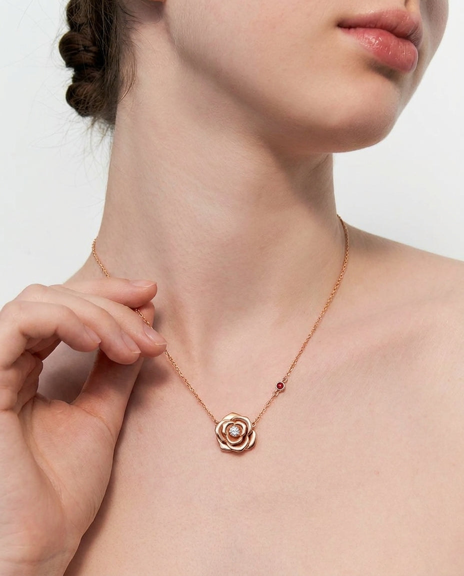 Rose gold rose pendant necklace detail – Vessaly