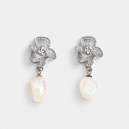Magnolia Crystal and Pearl Drop Earrings — Silver — Vessaly