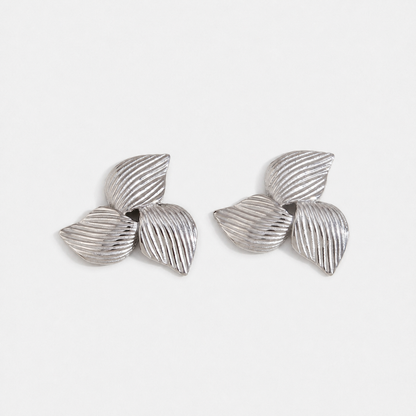Trio in Bloom Floral Drop Earrings — Silver — Vessaly