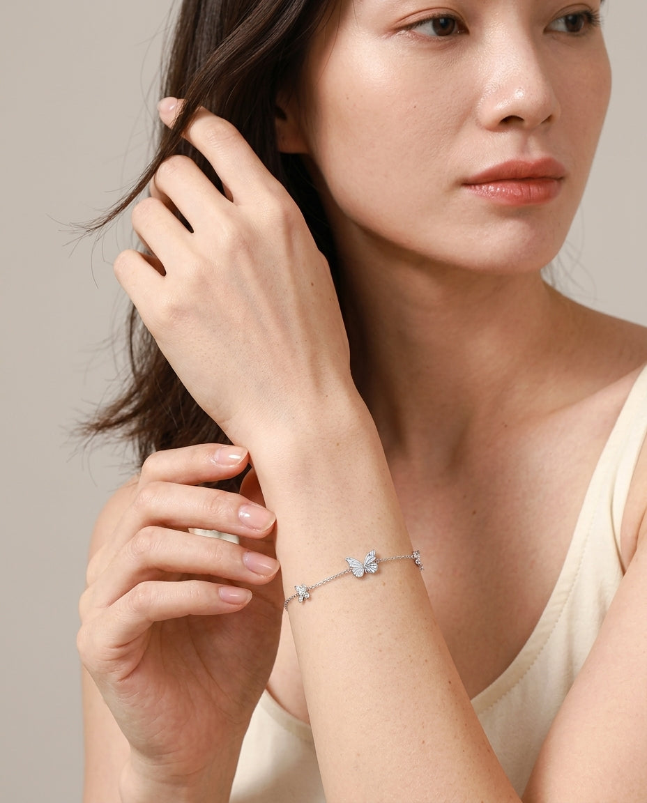 Luminous butterfly bracelet in white gold plated 925 sterling silver