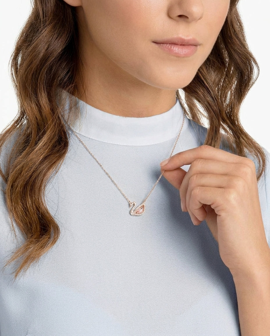Dainty rose gold swan pendant necklace – Vessaly