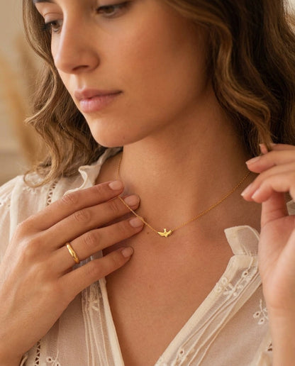 18K Gold Bird Pendant Choker Necklace