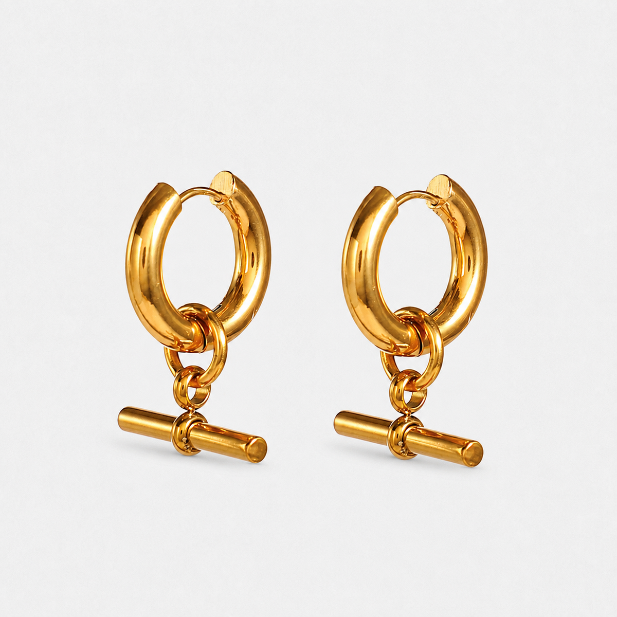 Chunky 18K Gold-Plated T-Bar Hoop Earrings — Gold — Vessaly