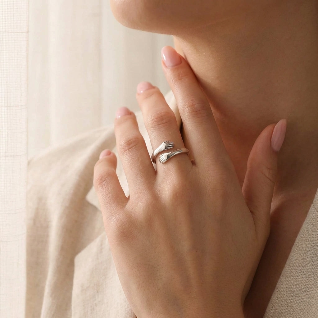 Eternal hug ring detail shot, polished finish