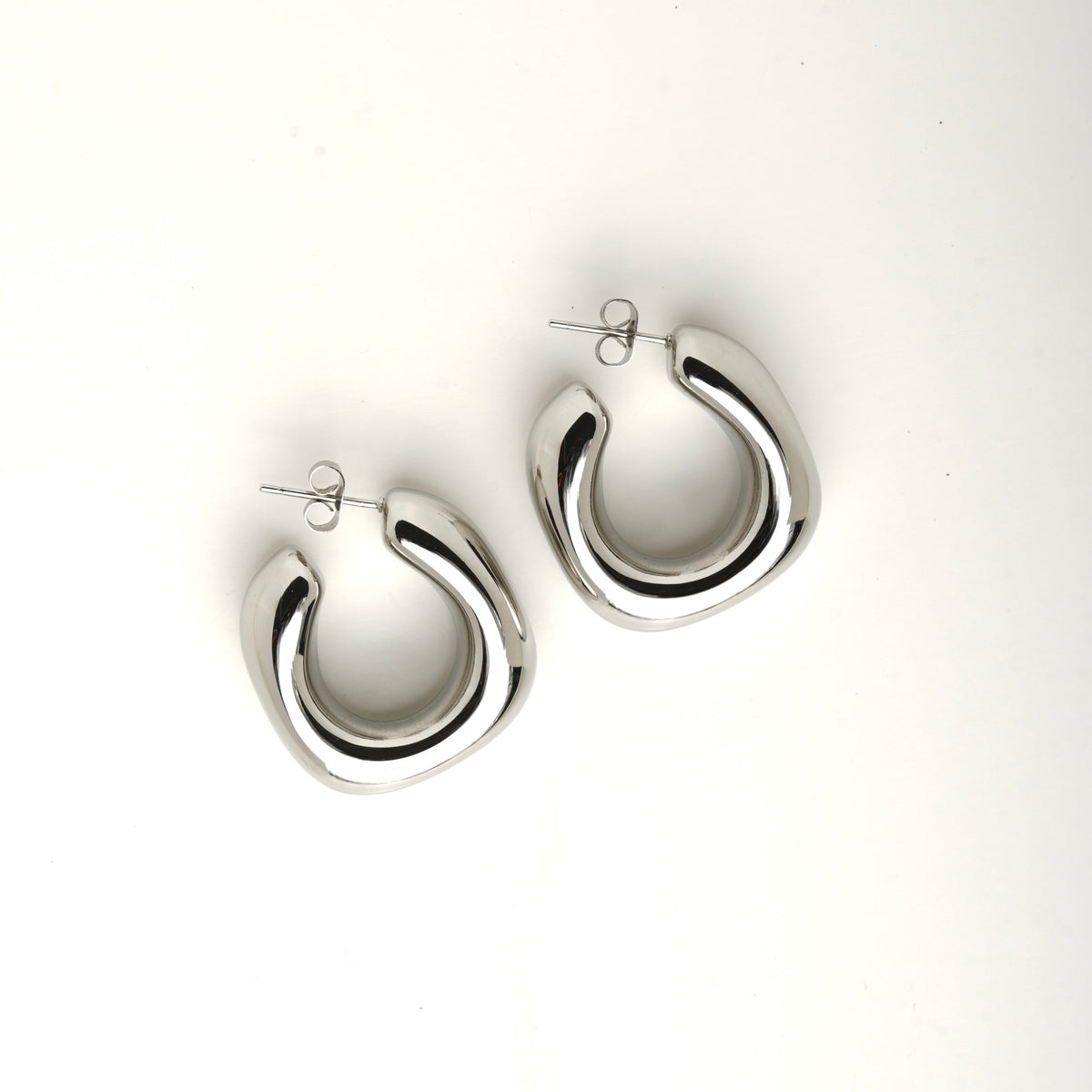 Chunky square studded hoop earrings in gold – Vessaly