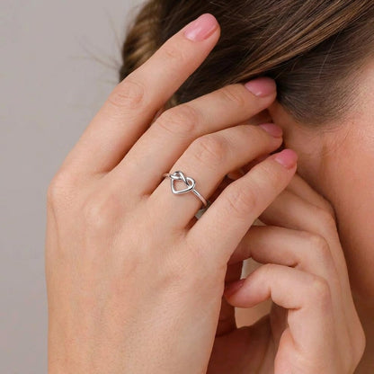 Rose gold love knot adjustable ring – Vessaly