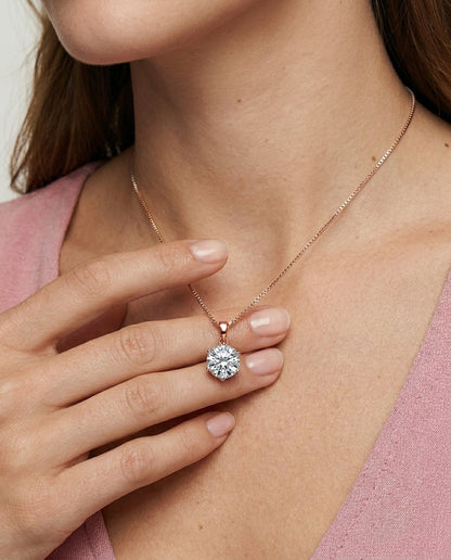 Moissanite solitaire necklace on a fine chain – Vessaly