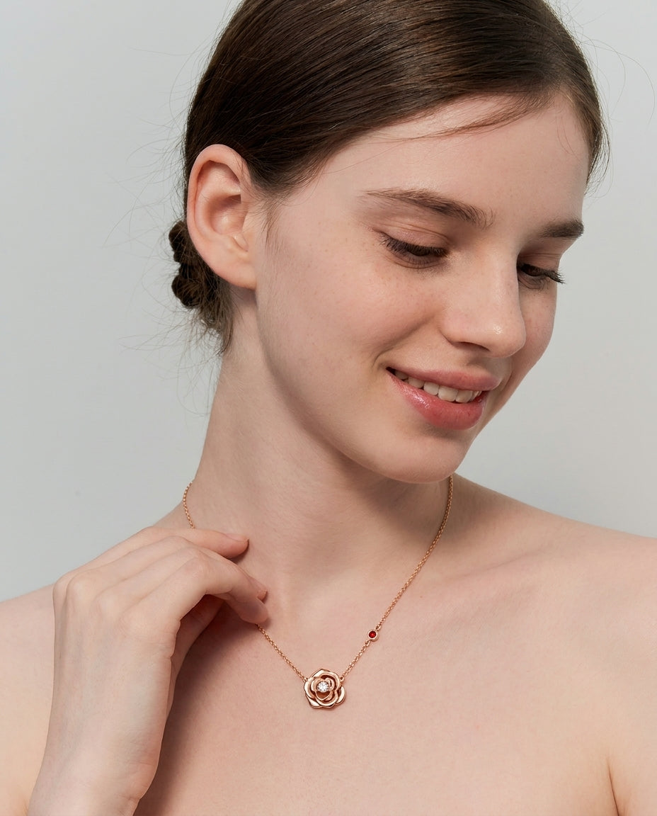 Rose gold rose necklace front view – Vessaly