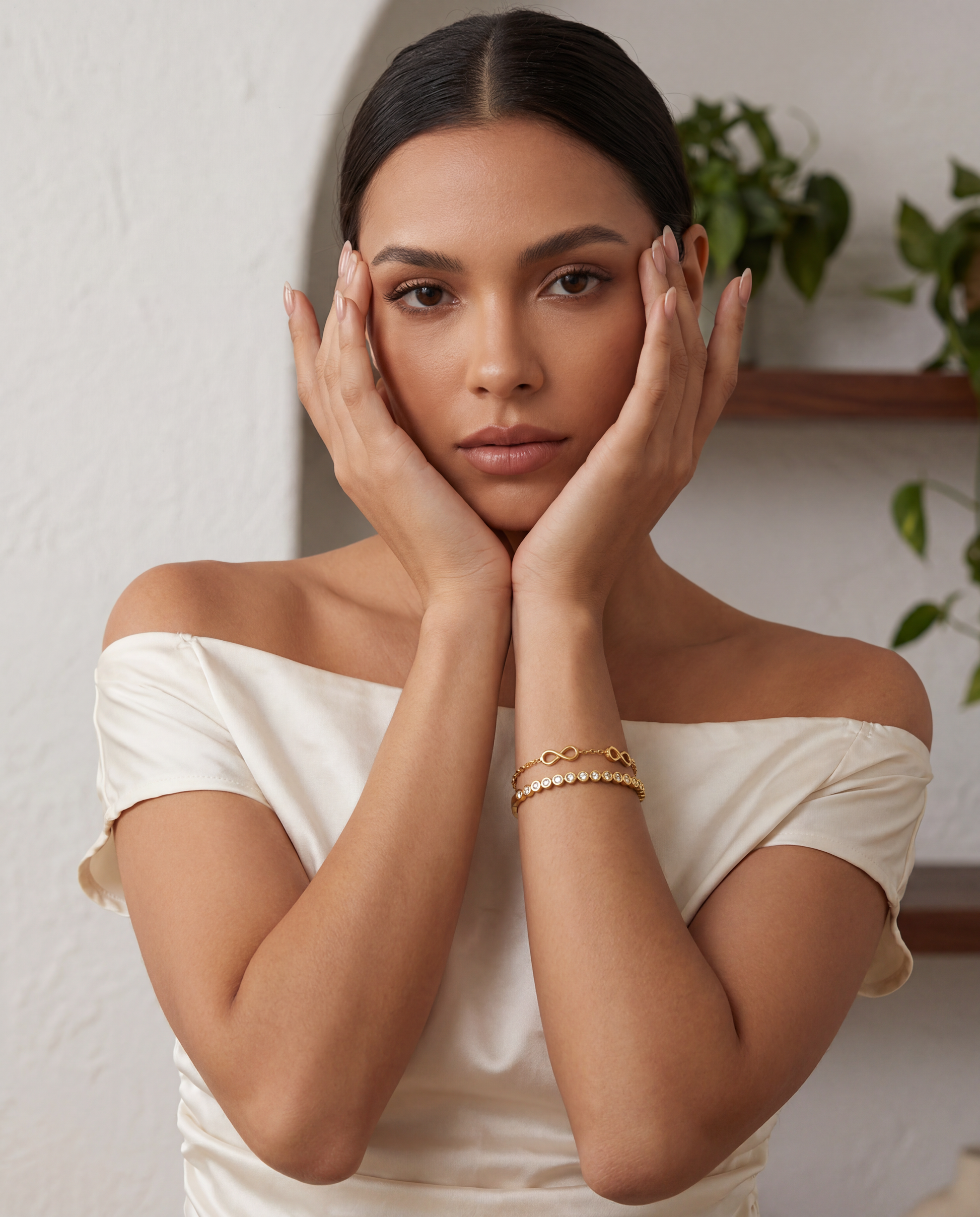 Gold infinity chain bracelet, symbolic design
