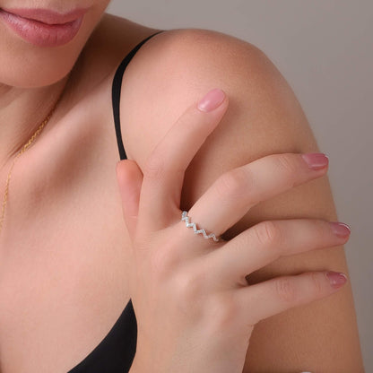 Wave ring worn on the finger – Vessaly