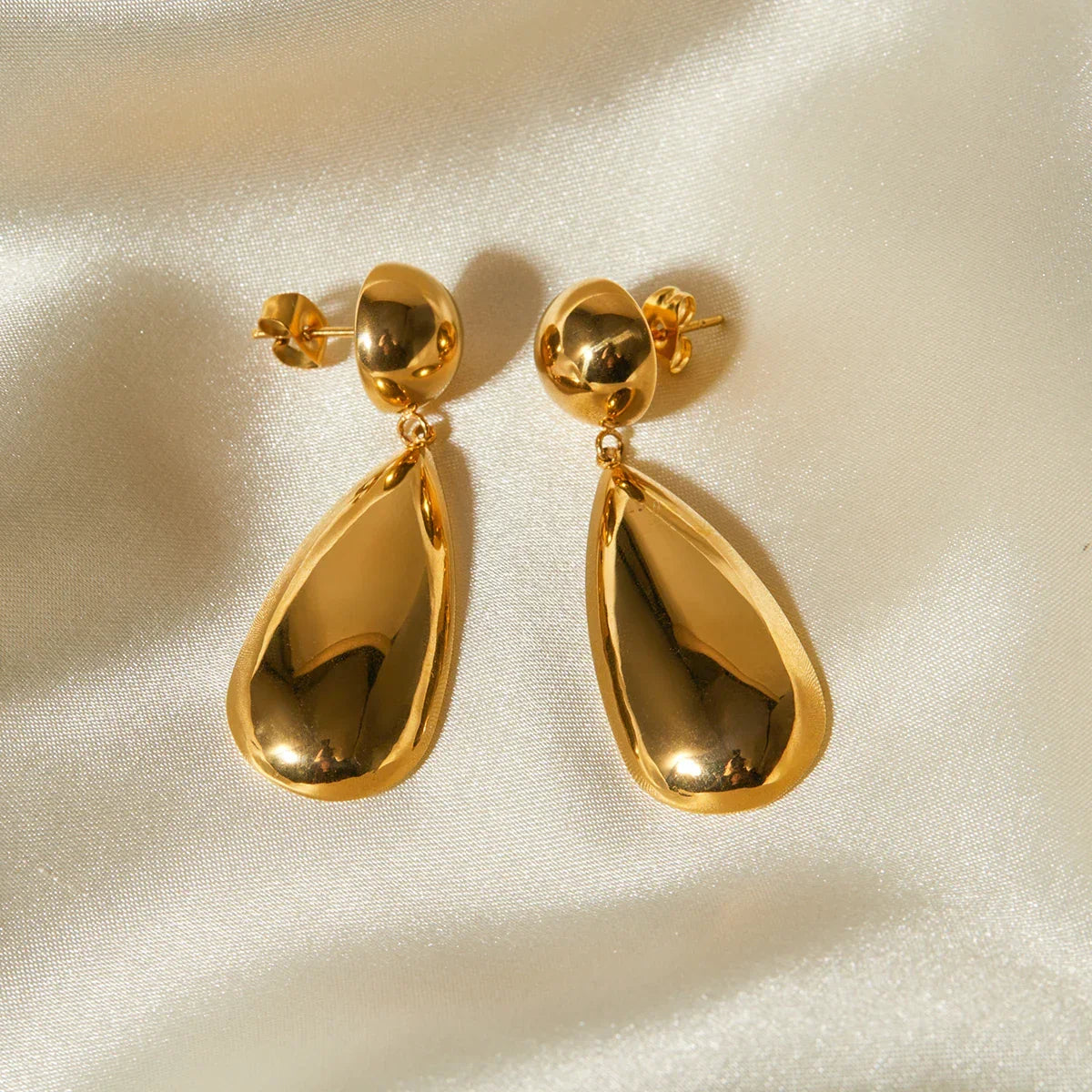 18K gold-plated drop earrings detail, tarnish-resistant stainless steel