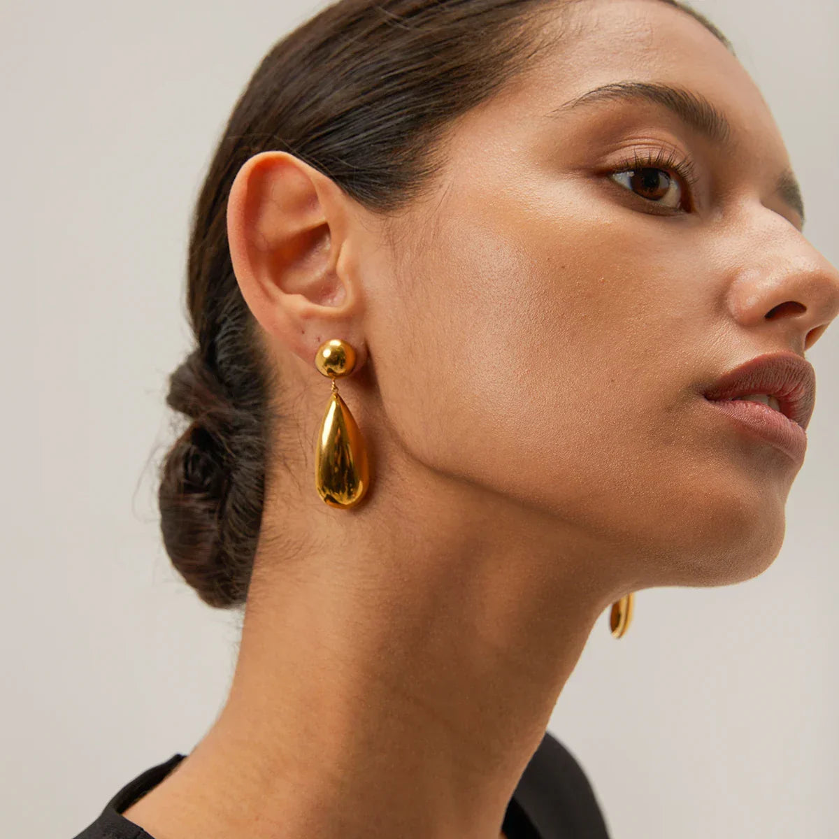 Elongated gold teardrop drop earrings for women, hypoallergenic