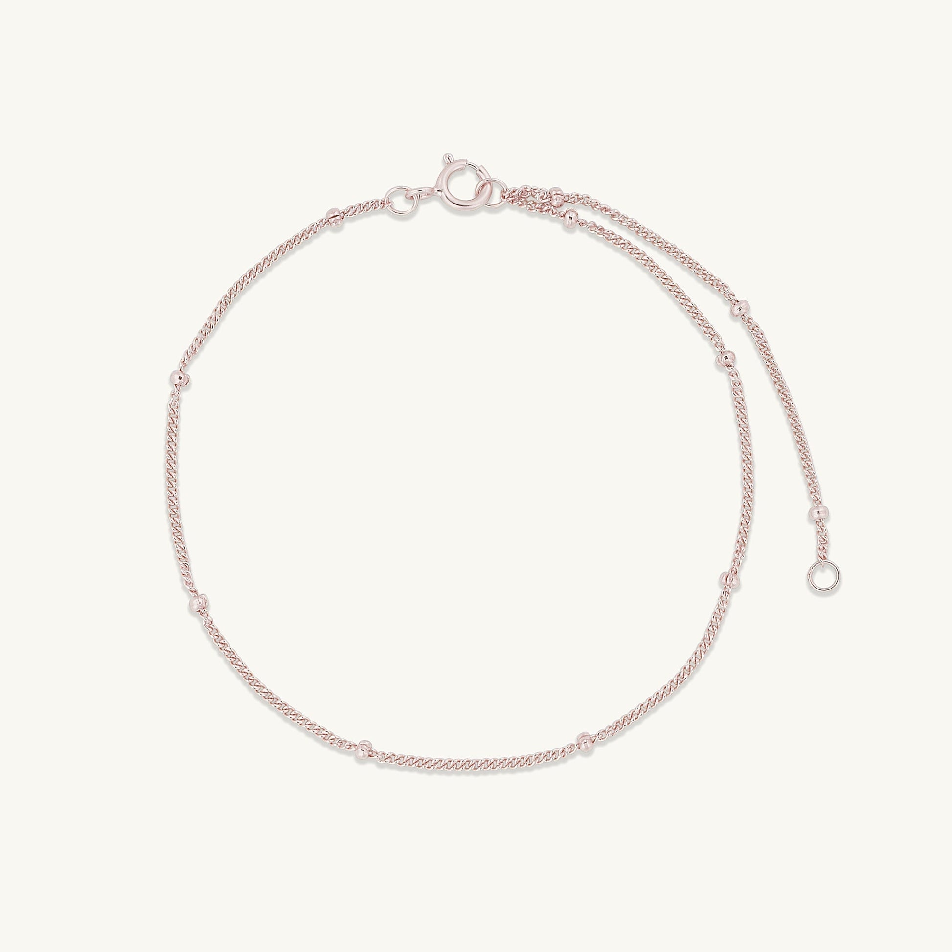 Satellite chain bracelet detail shot, 18k gold vermeil – Ravyena