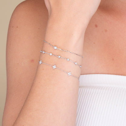 Clover bracelet, refined feminine jewelry