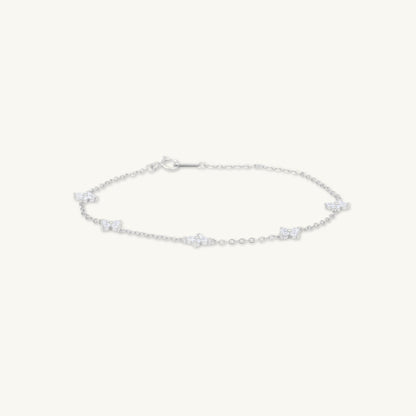 Gold clover chain bracelet variation B