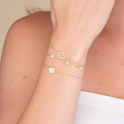 Clover station bracelet worn on the wrist – Vessaly