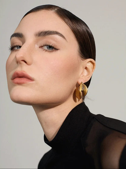 Silver spiral flow drop earrings – Vessaly