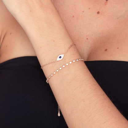 Evil eye chain bracelet close-up detail – Vessaly