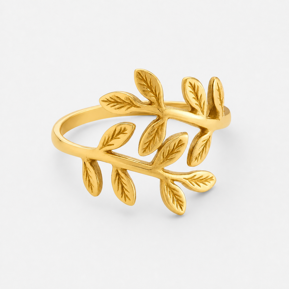 Olive Leaf Heritage Ring in 18K gold-plated finish