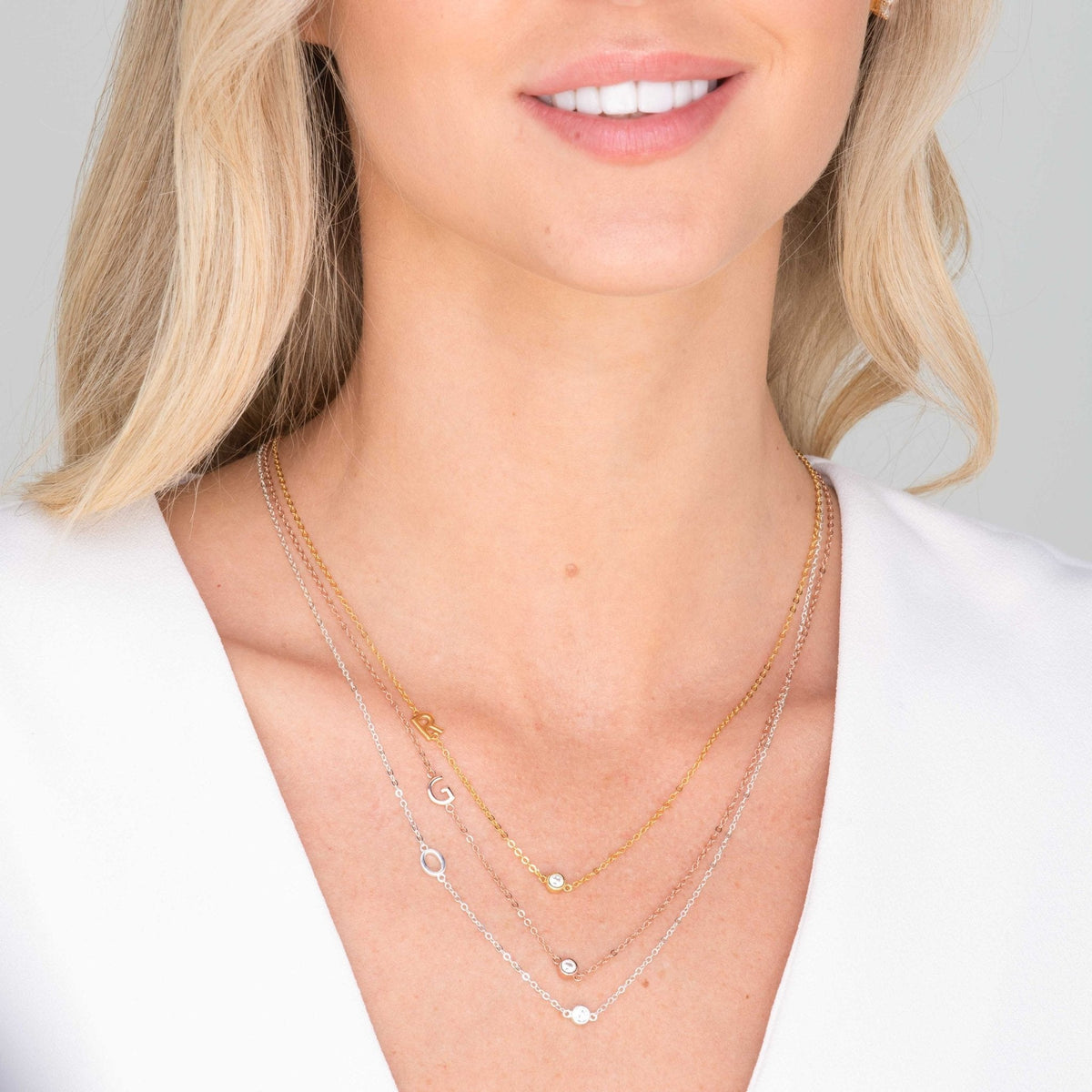 Pavé set initial pendant necklace – Vessaly